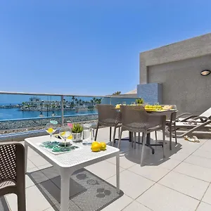 https://luxury-beachfront-mogan.in-canary-islands.com